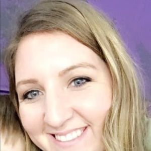 Meet your Posher, Amberly